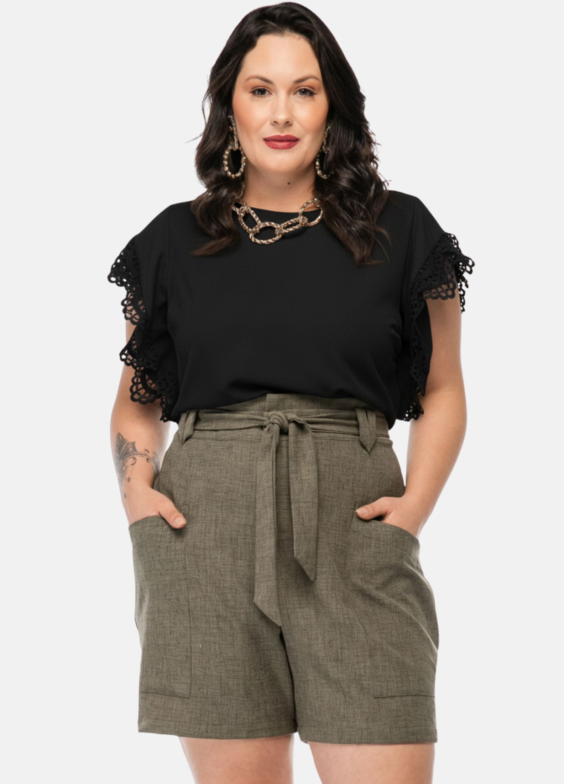 BLUSA C/ RENDA NA MANGA PLUS SIZE