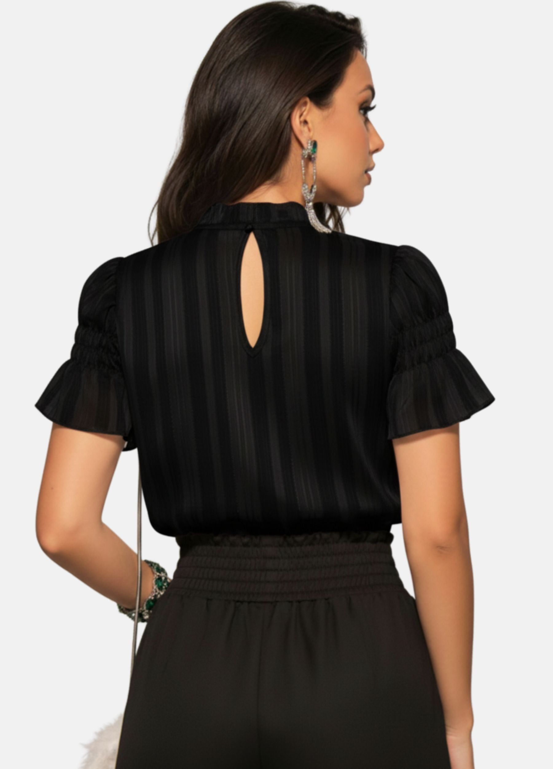 BLUSA COM LASTEX NA MANGA