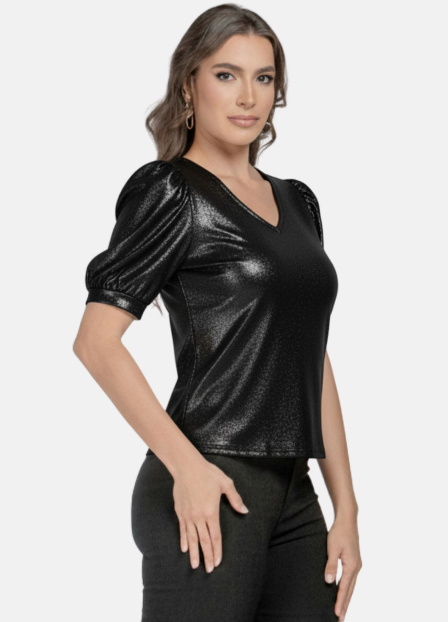 T-SHIRT FEMININA COM BRILHO 