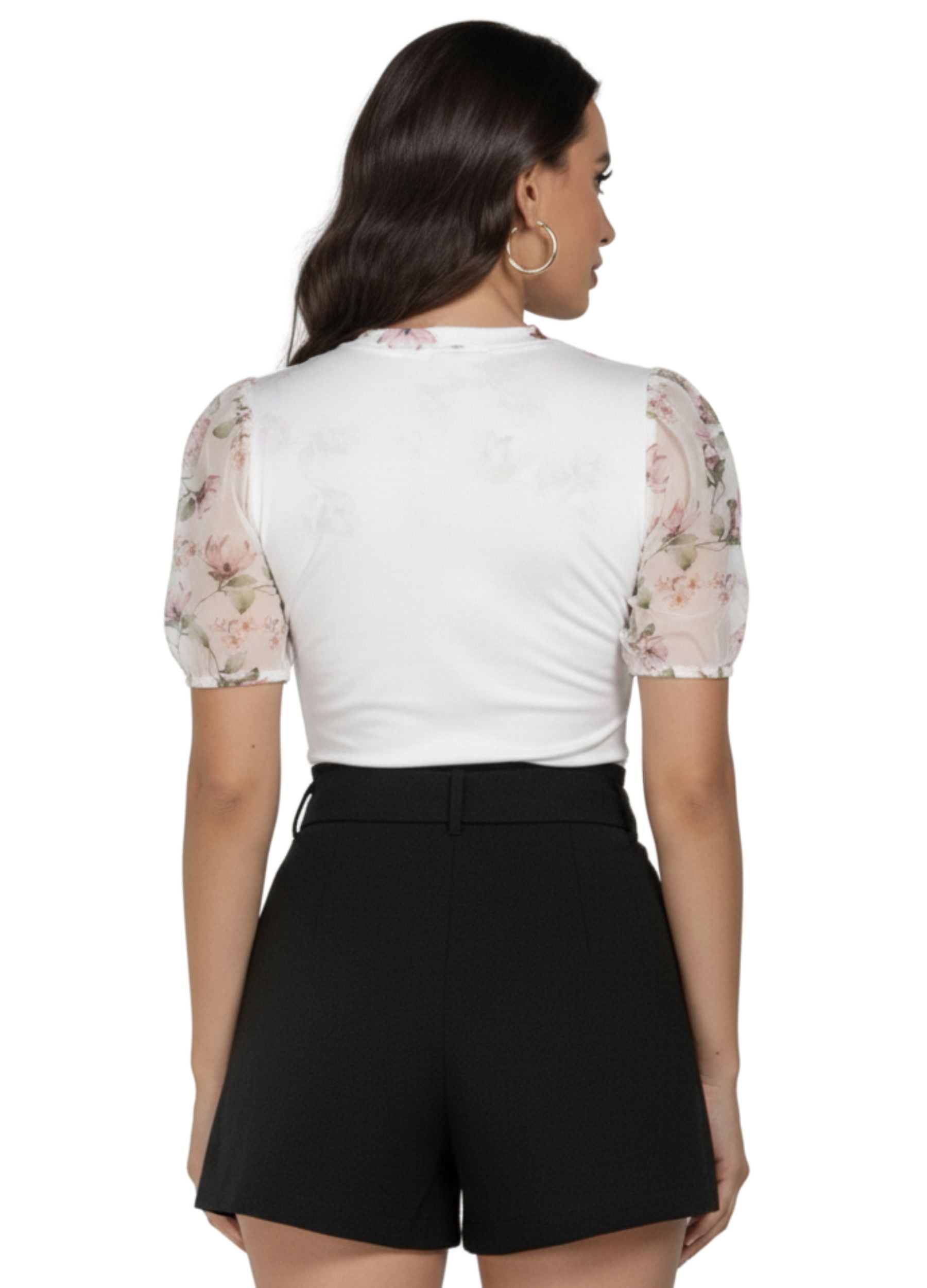 T-SHIRT FEMININA COM ESTAMPA 