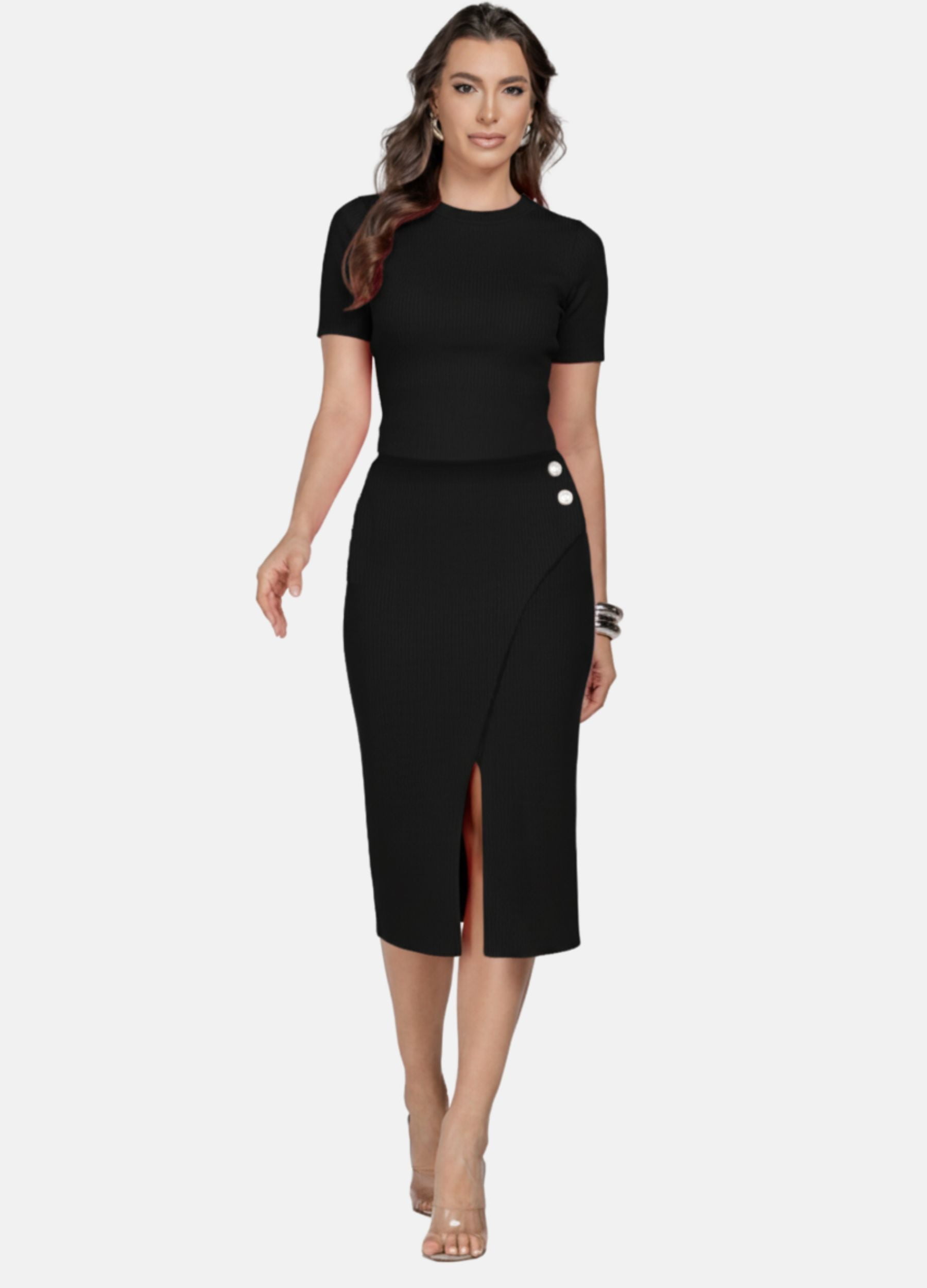 CONJUNTO SAIA E BLUSA COM BOTÕES DE METAL 