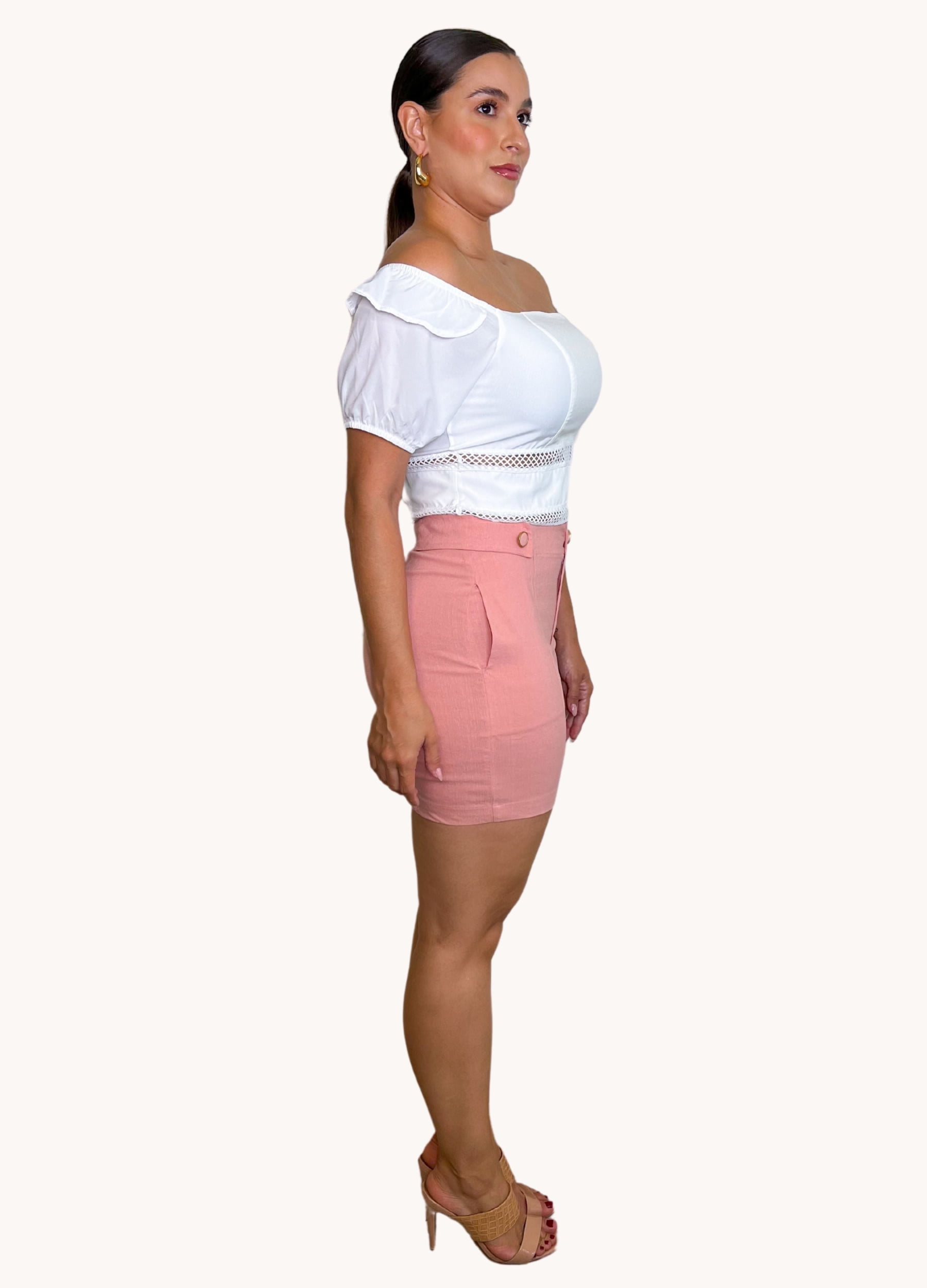 SHORT FEMININO COM LAPELA NO CÓS 