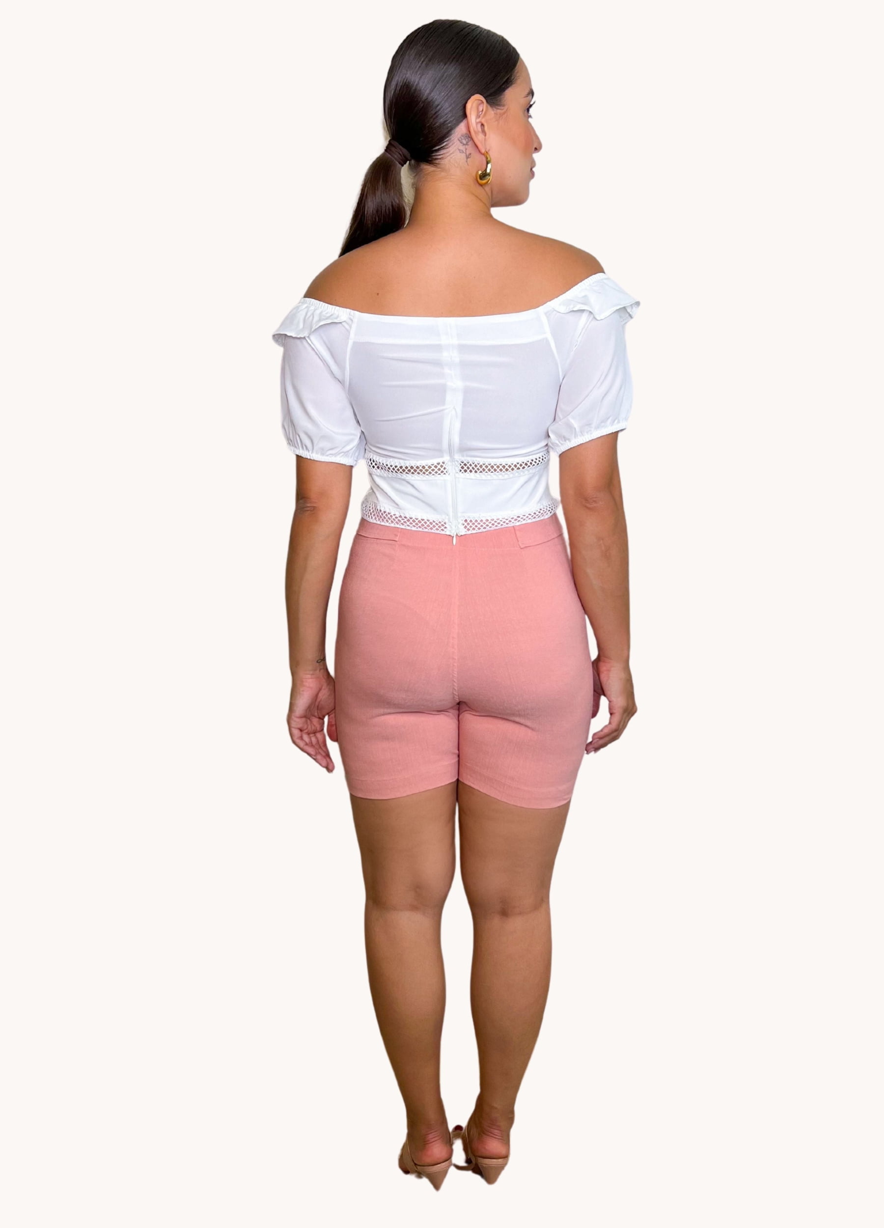 SHORT FEMININO COM LAPELA NO CÓS 