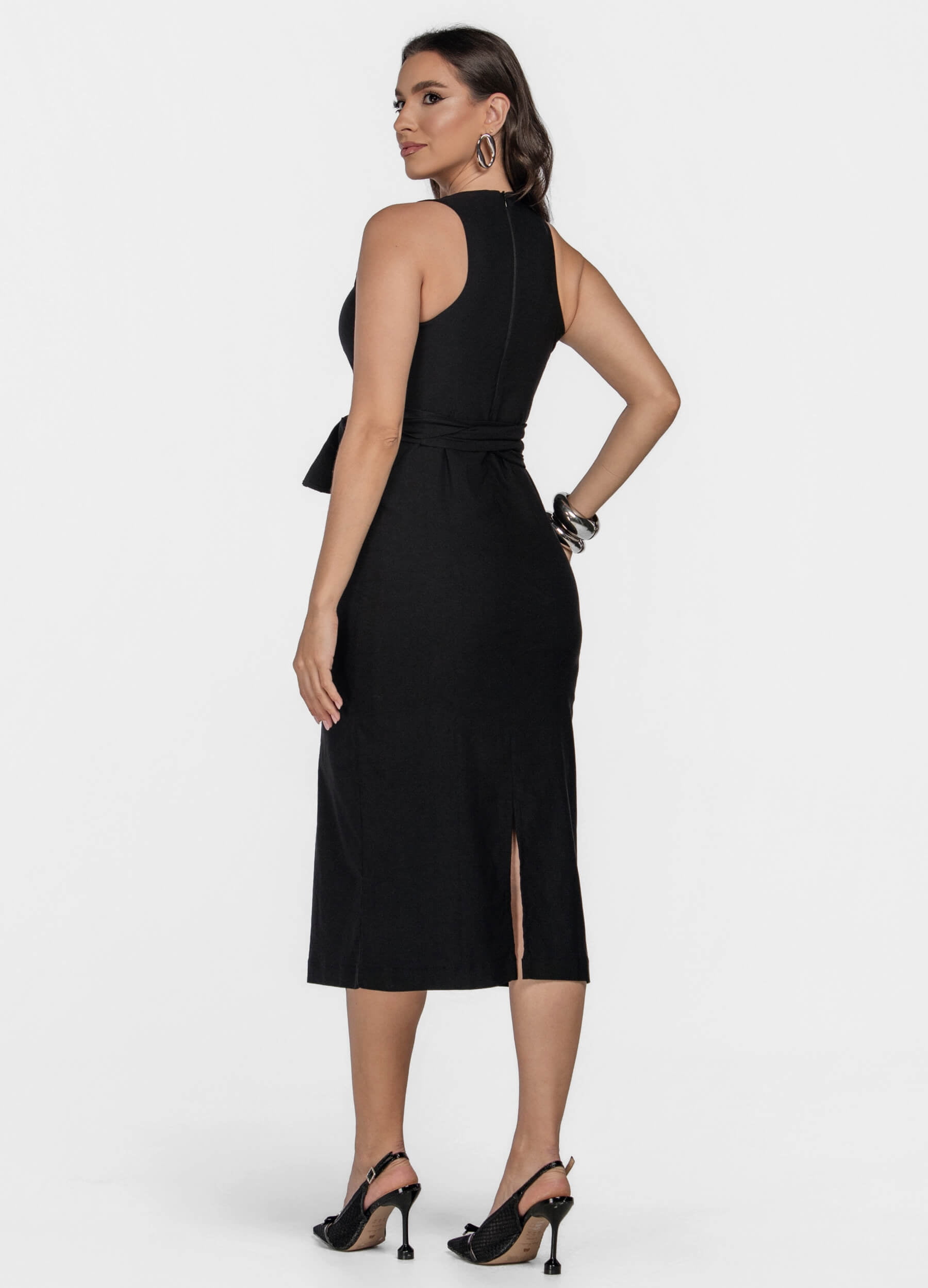 VESTIDO MIDI COM AMARRAÇÃO 