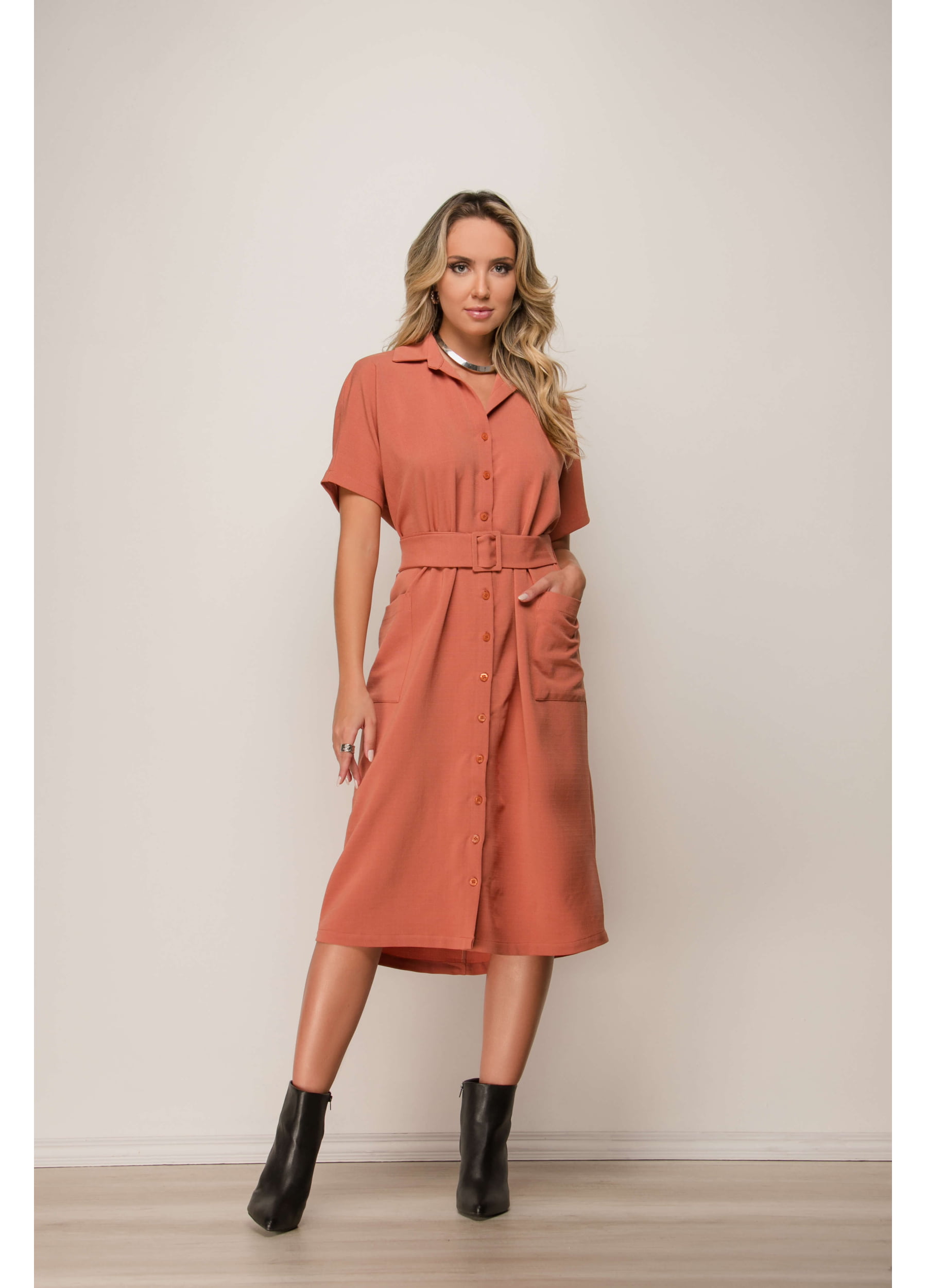 CHEMISE MIDI COM CINTO E BOLSO 