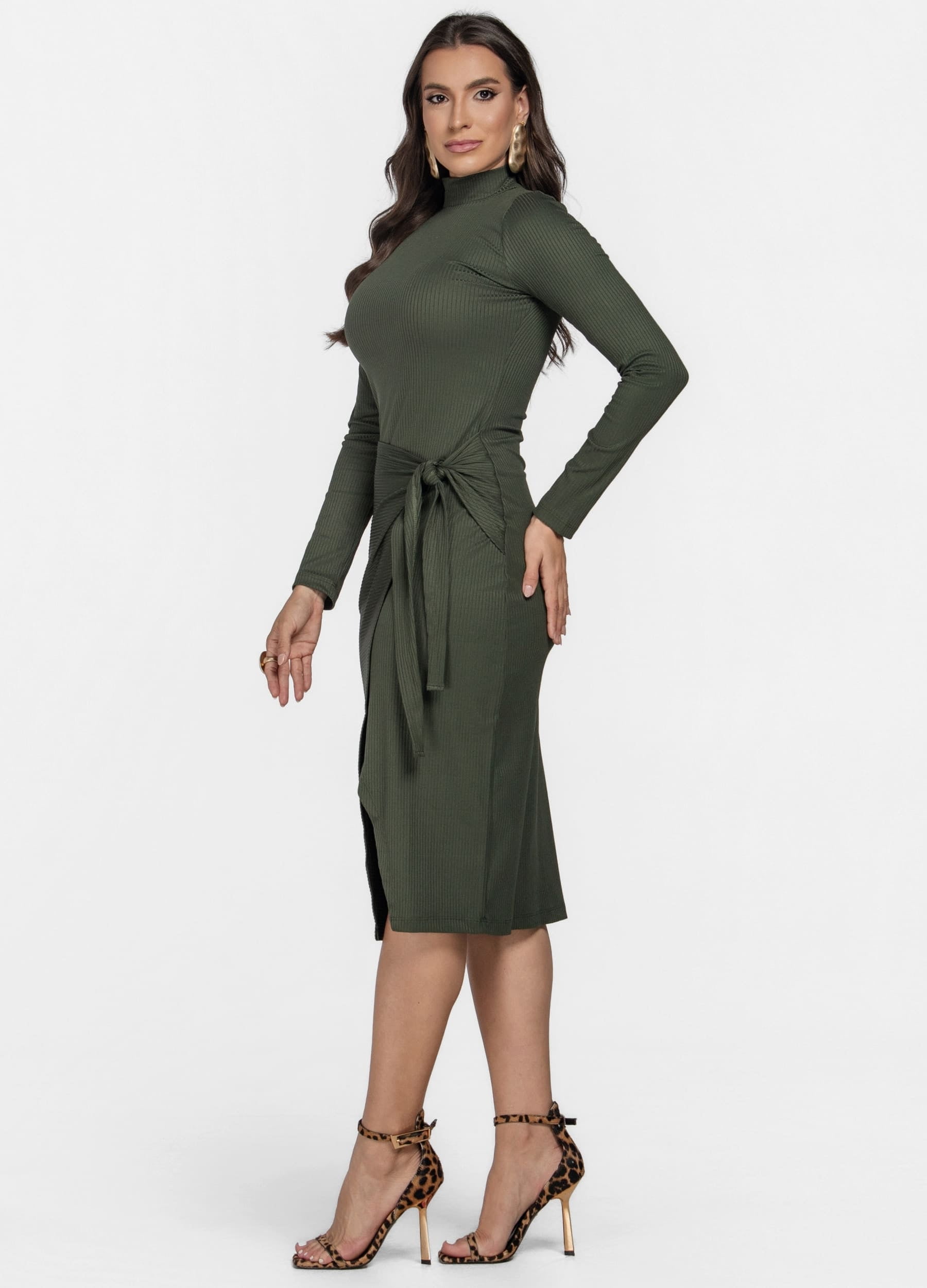 VESTIDO MIDI CANELADO COM TRESPASSE GOLA ALTA 