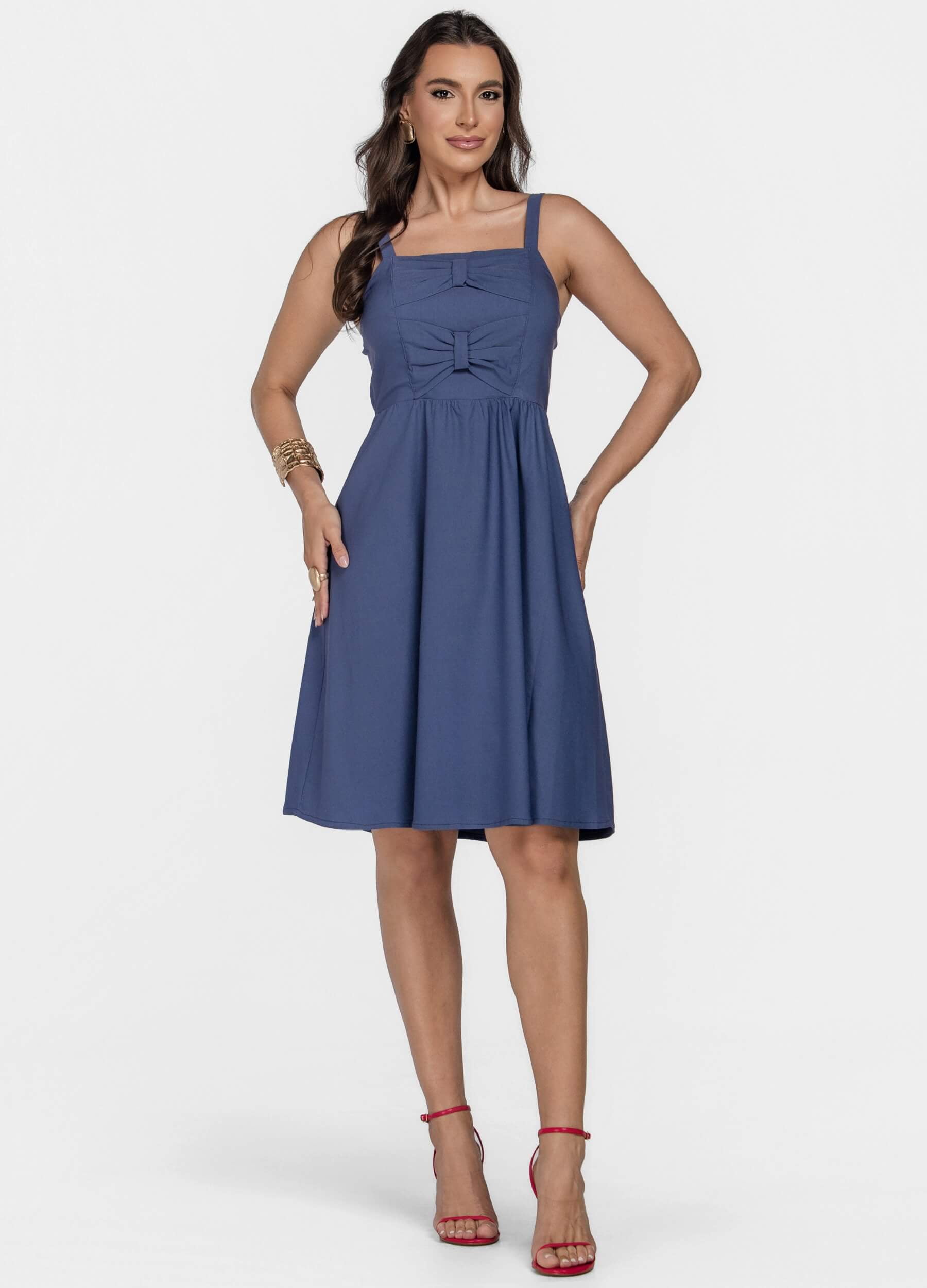 VESTIDO CURTO COM LAÇOS NA FRENTE