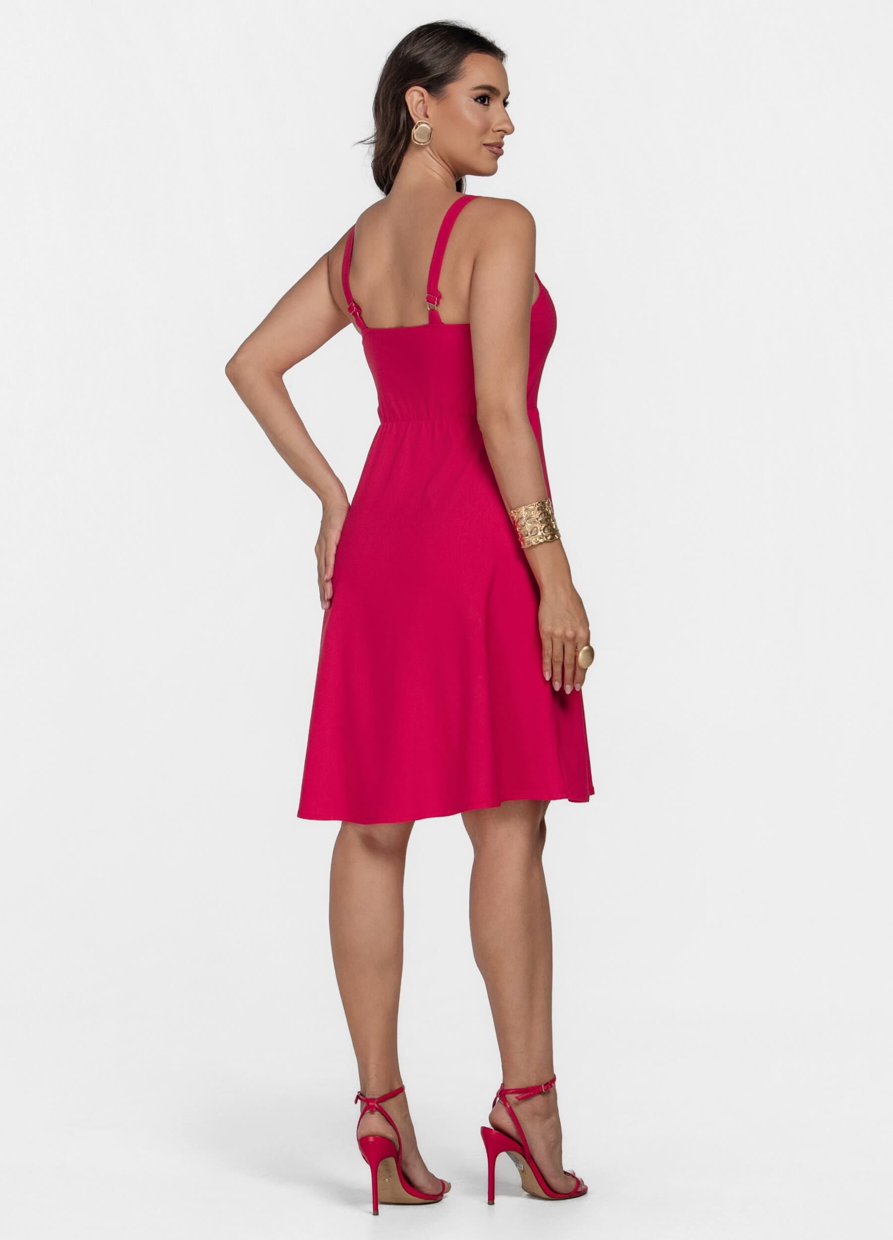 VESTIDO CURTO COM LAÇOS NA FRENTE 