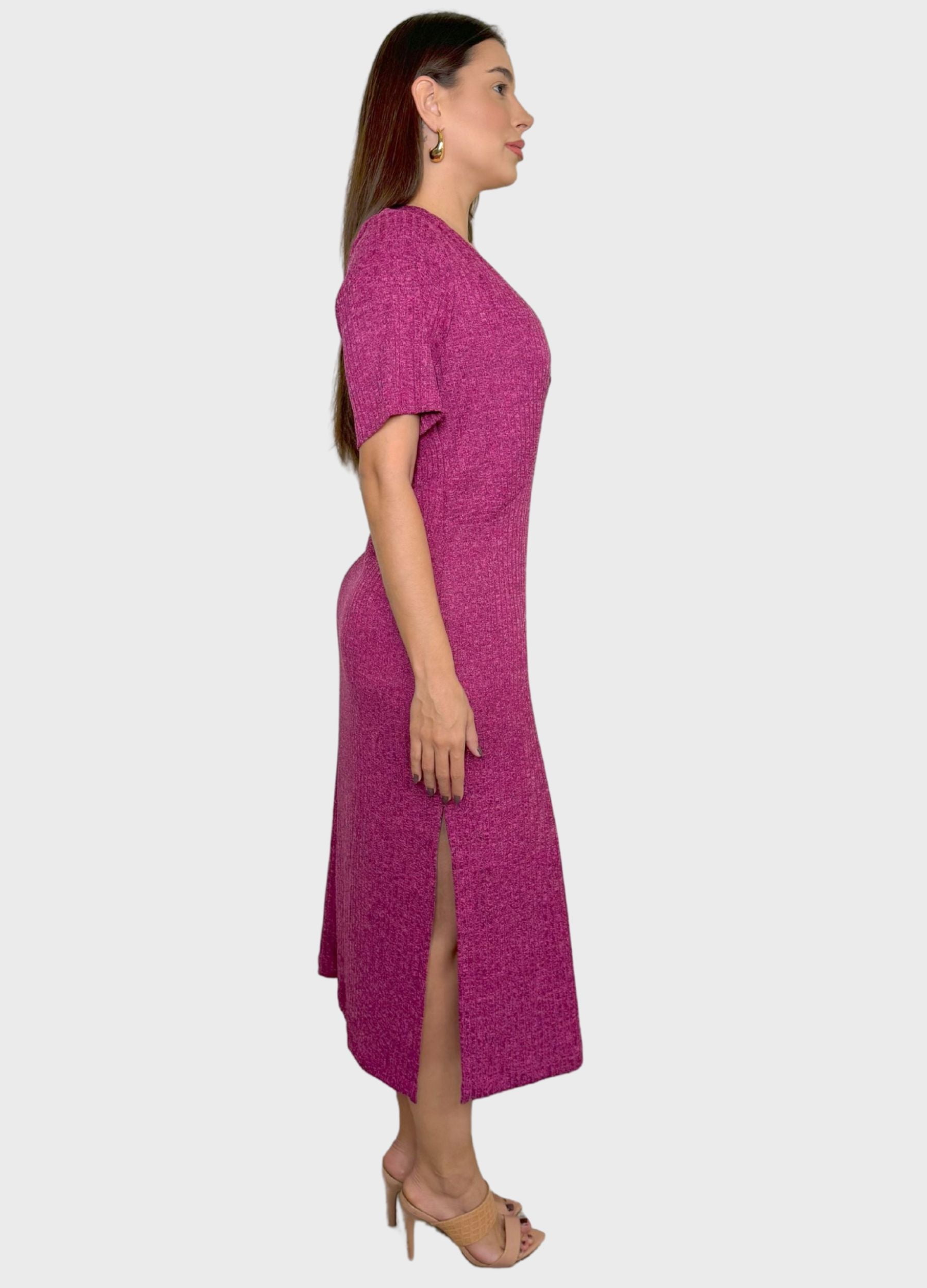 VESTIDO MIDI CANELADO COM FRANZIDO 