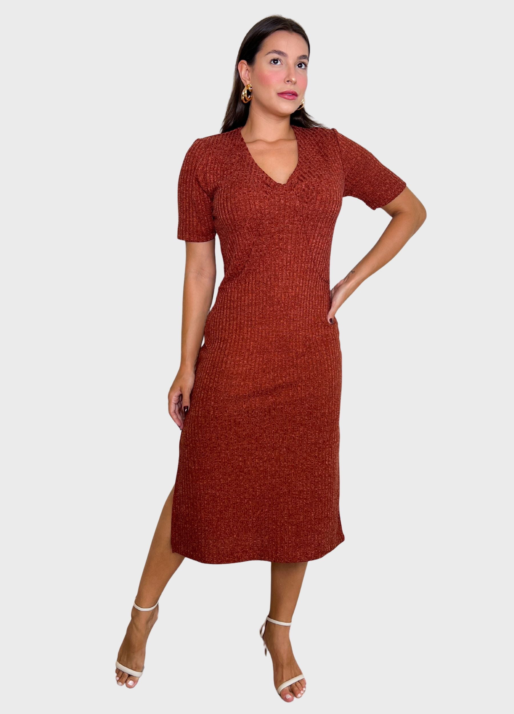 VESTIDO MIDI CANELADO COM FRANZIDO 