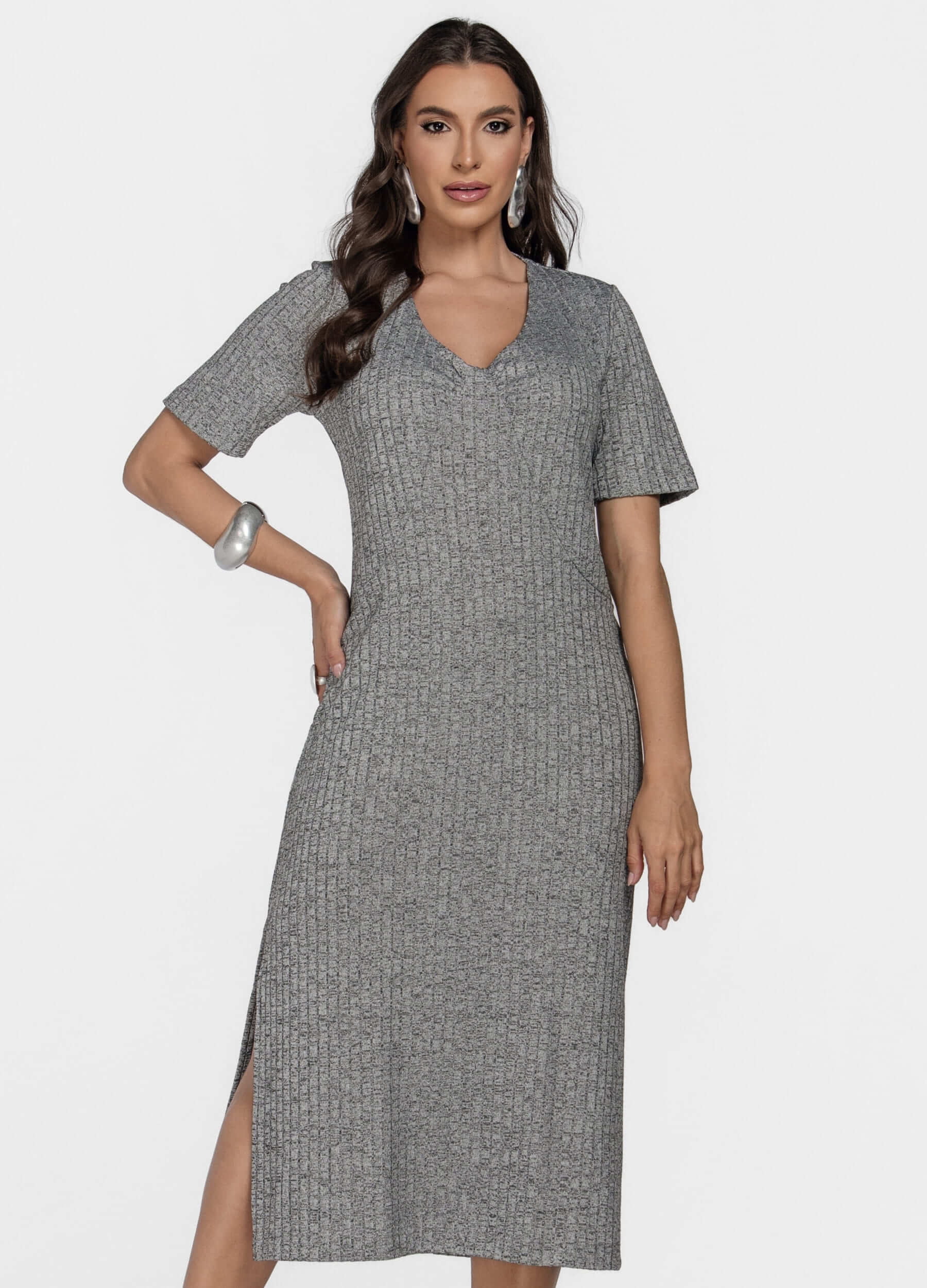 VESTIDO MIDI CANELADO COM FRANZIDO 