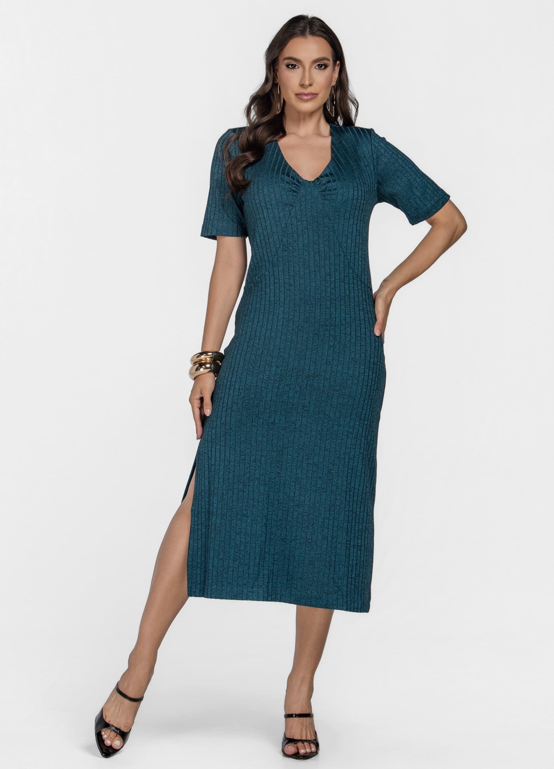 VESTIDO MIDI CANELADO COM FRANZIDO 