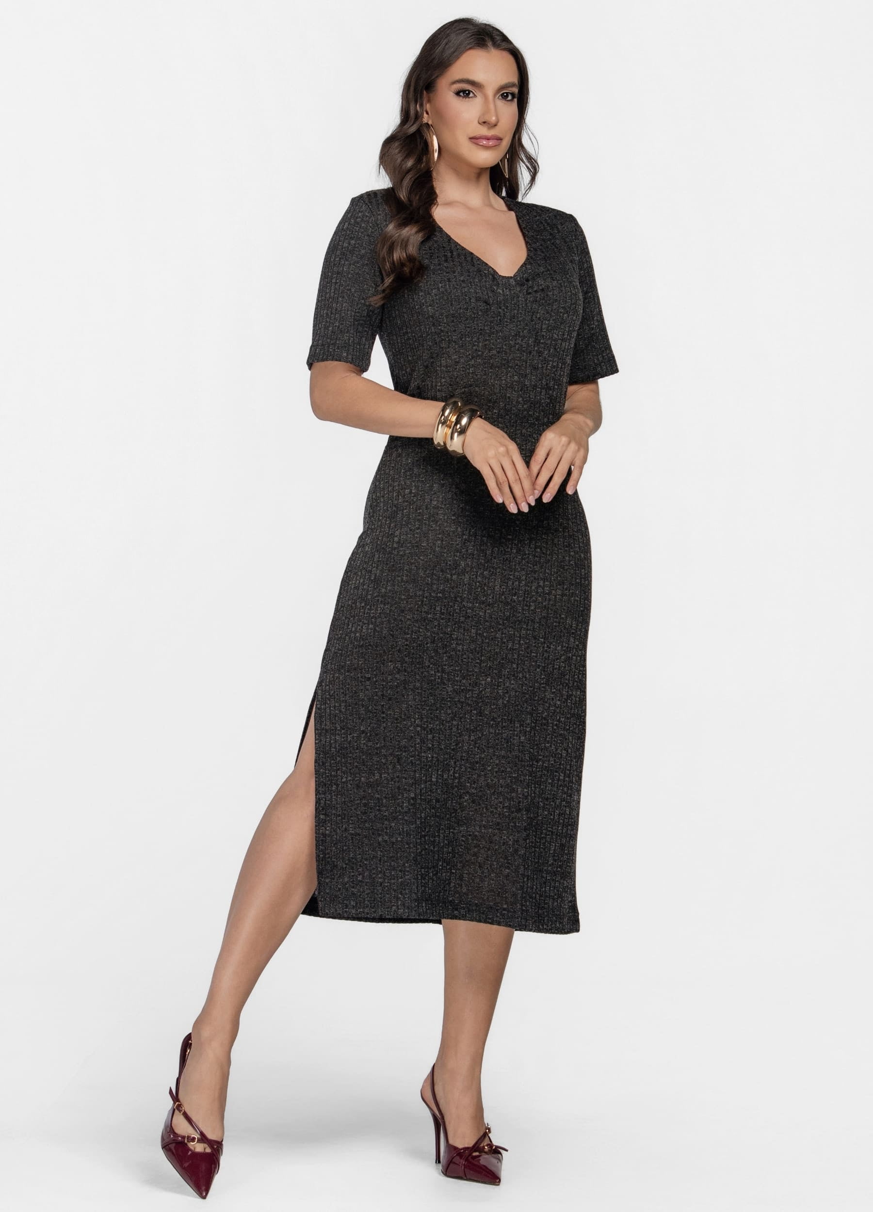 VESTIDO MIDI CANELADO COM FRANZIDO 