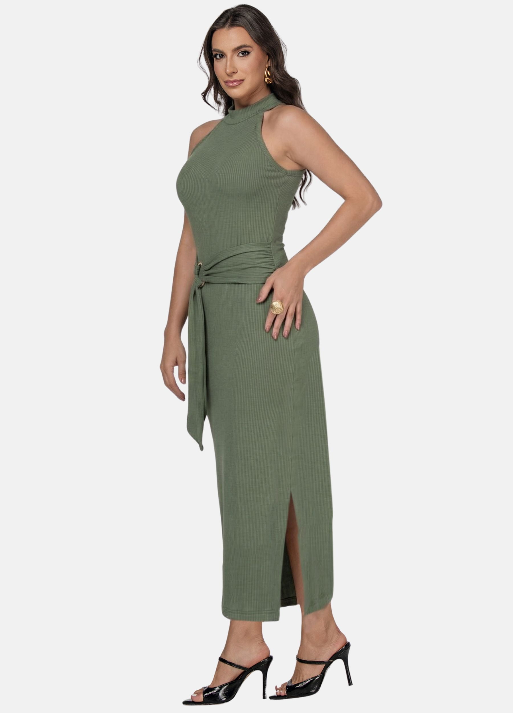 VESTIDO MIDI CANELADO GOLA ALTA COM ARGOLA