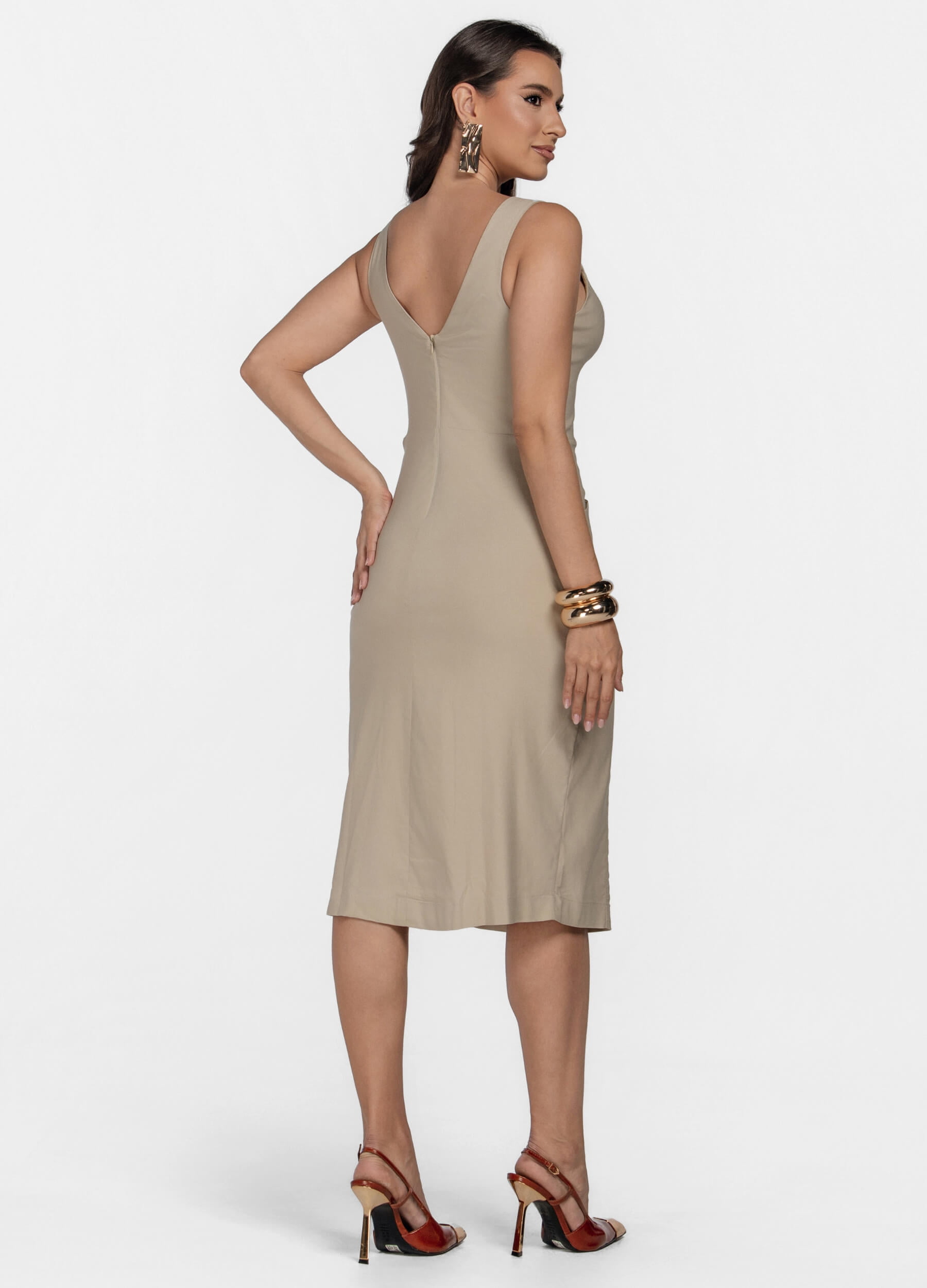 VESTIDO MIDI COM DETALHE EM X E BOLSO 