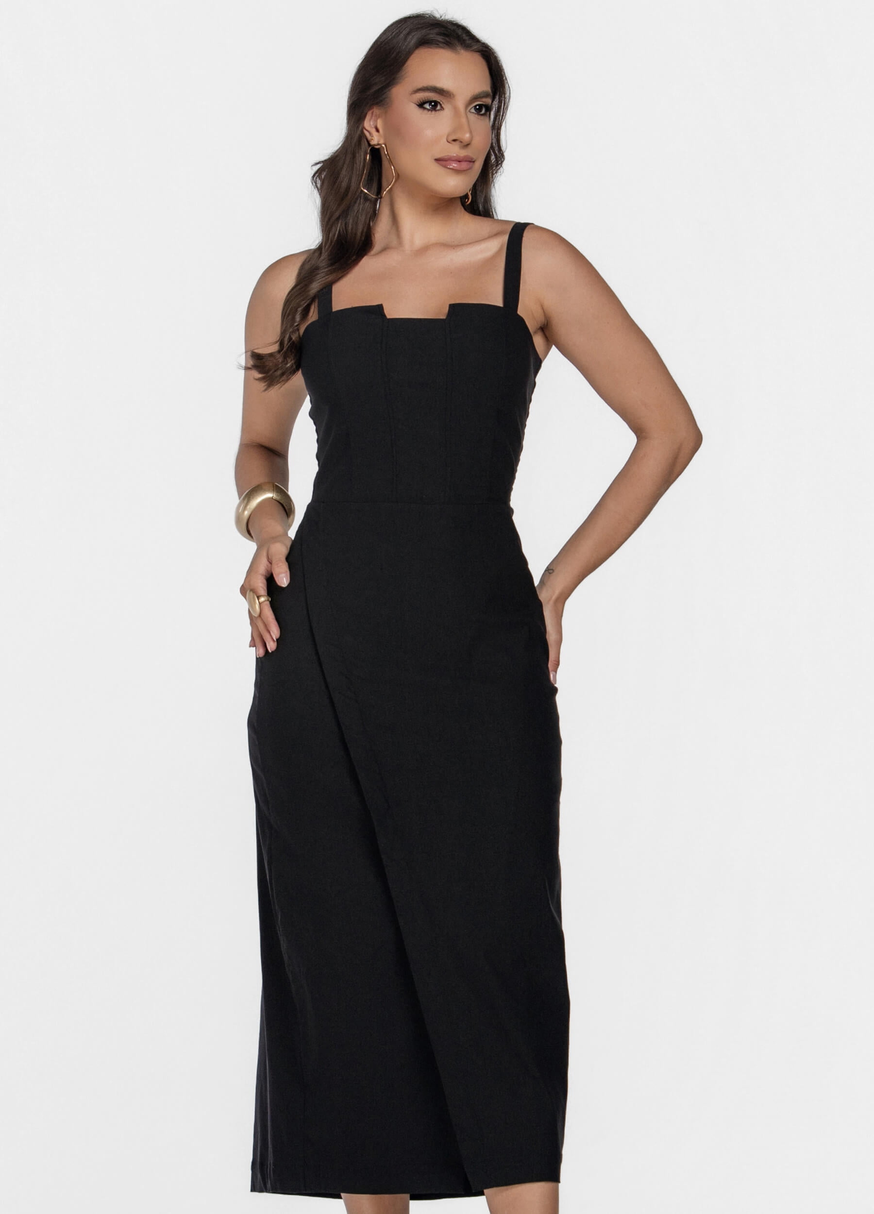 VESTIDO MIDI COM RECORTES E SAIA ENVELOPE 