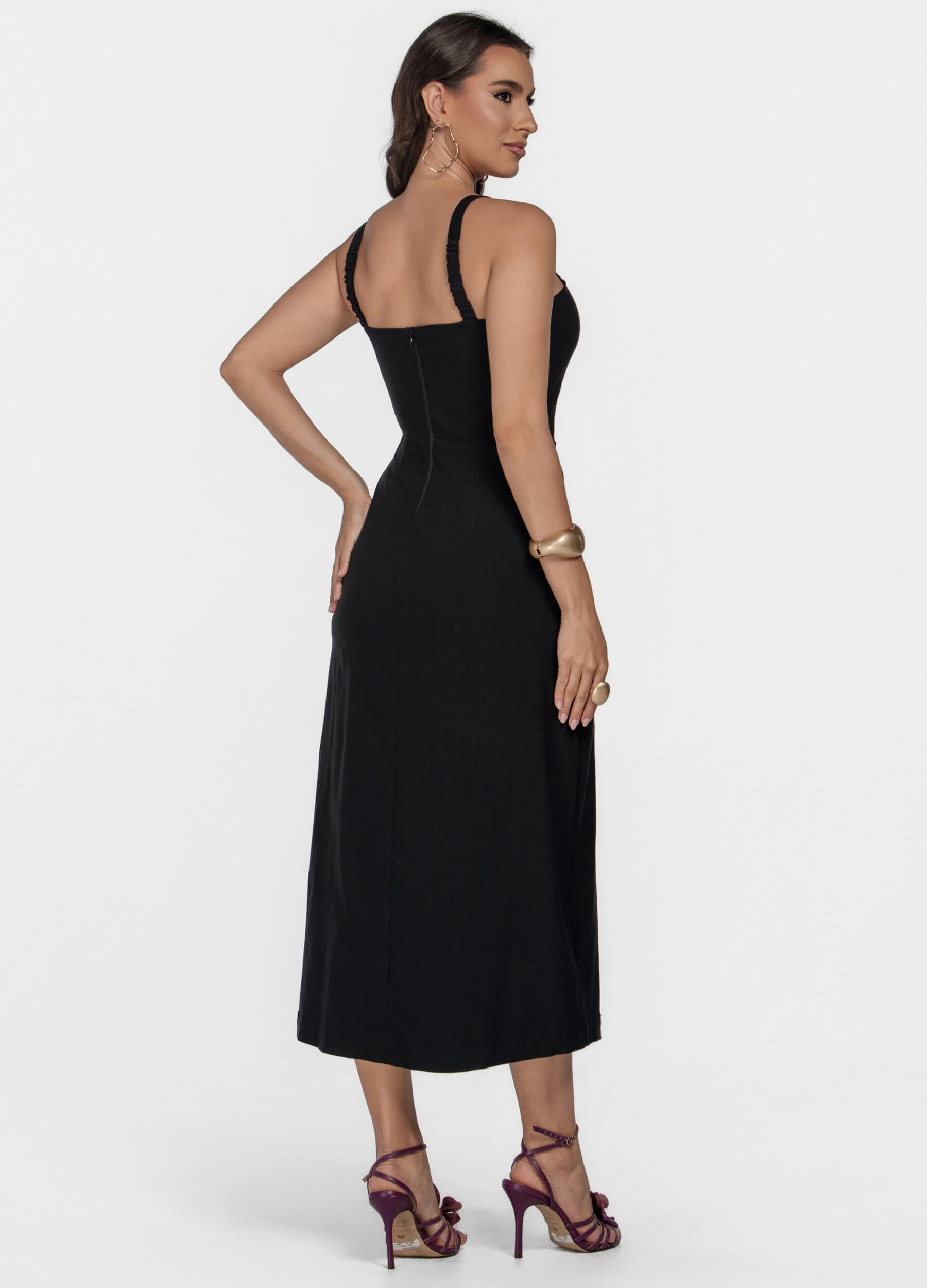 VESTIDO MIDI COM RECORTES E SAIA ENVELOPE 