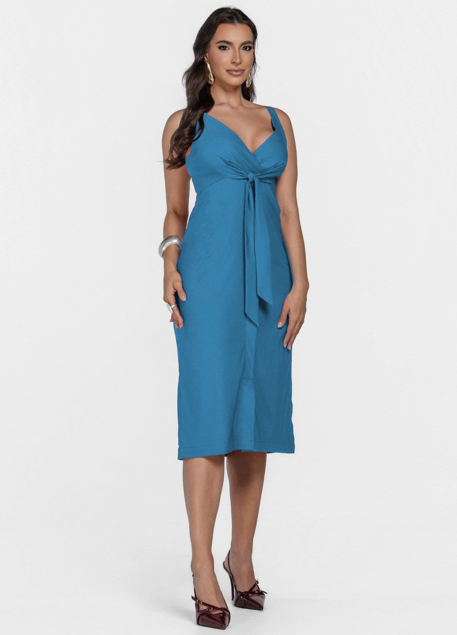 VESTIDO MIDI MARINA COM DECOTE TRESPASSADO E AMARRAÇÃO 