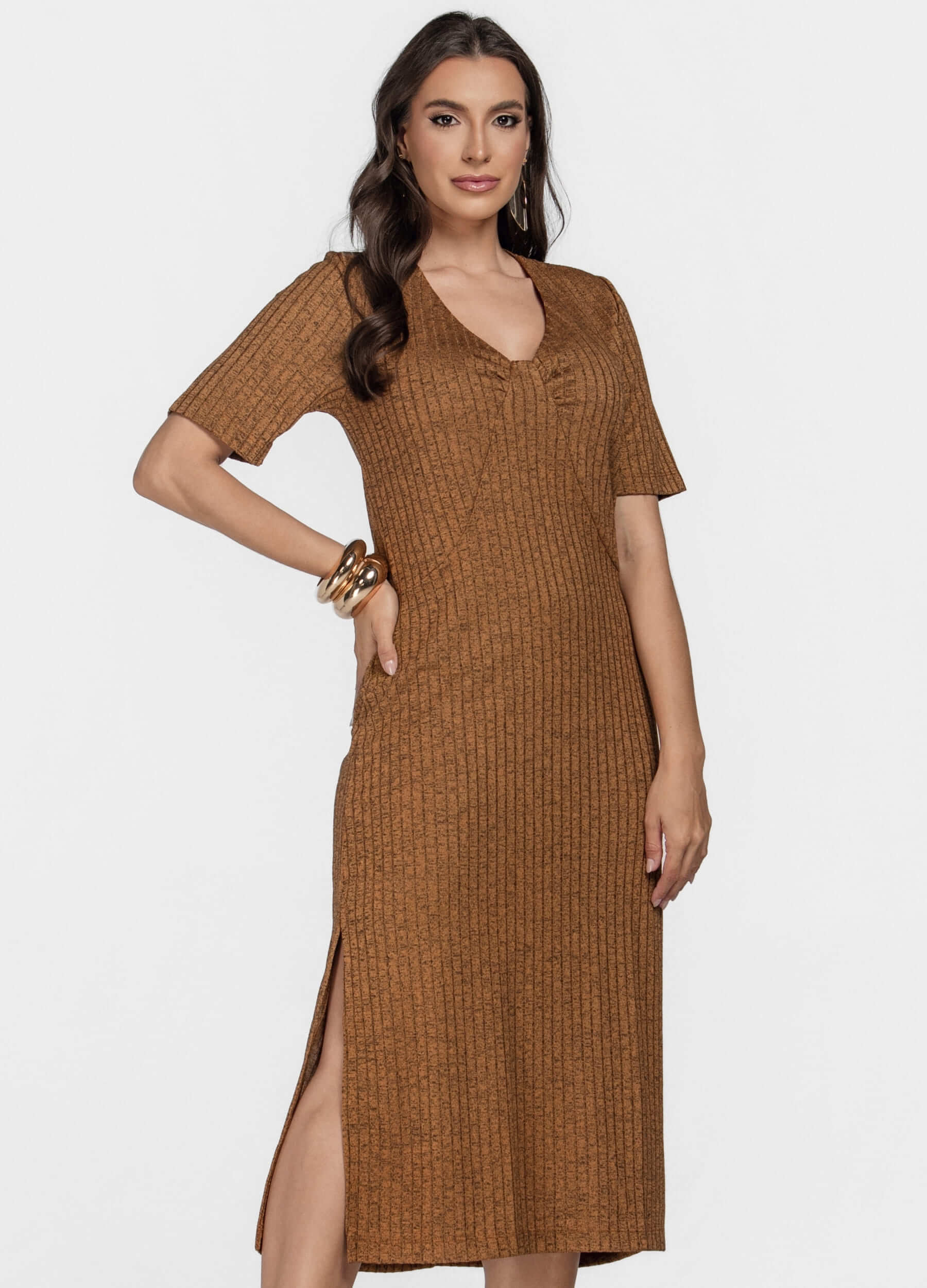 VESTIDO MIDI CANELADO COM FRANZIDO